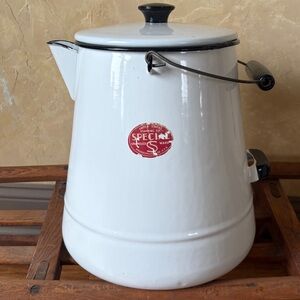 Vintage United States Stamping Co “Special Enameled Ware” Large Coffee Pot